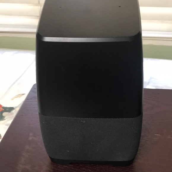Voice activated blue tooth Google speaker box - Picture 1 of 3